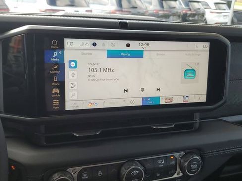 New 2025 Jeep Gladiator Rubicon w/ Convenience Group image 9