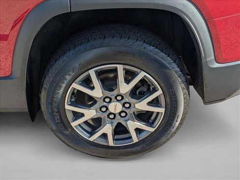 Used 2023 GMC Acadia SLE w/ Driver Convenience Package image 24