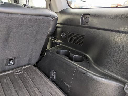 Used 2017 Toyota Highlander XLE image 28