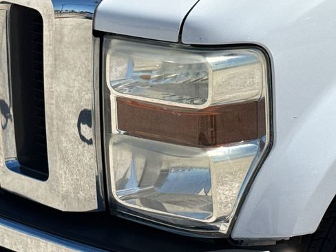 Used 2010 Ford F250 XL image 4