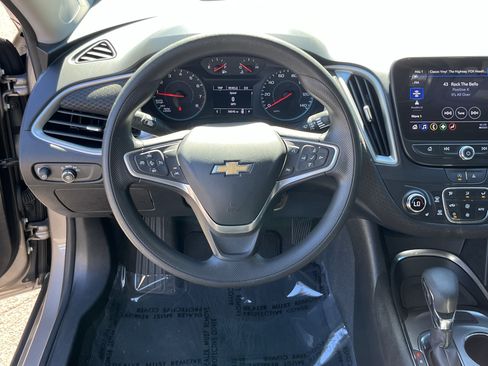 Used 2023 Chevrolet Malibu LT FWD image 12