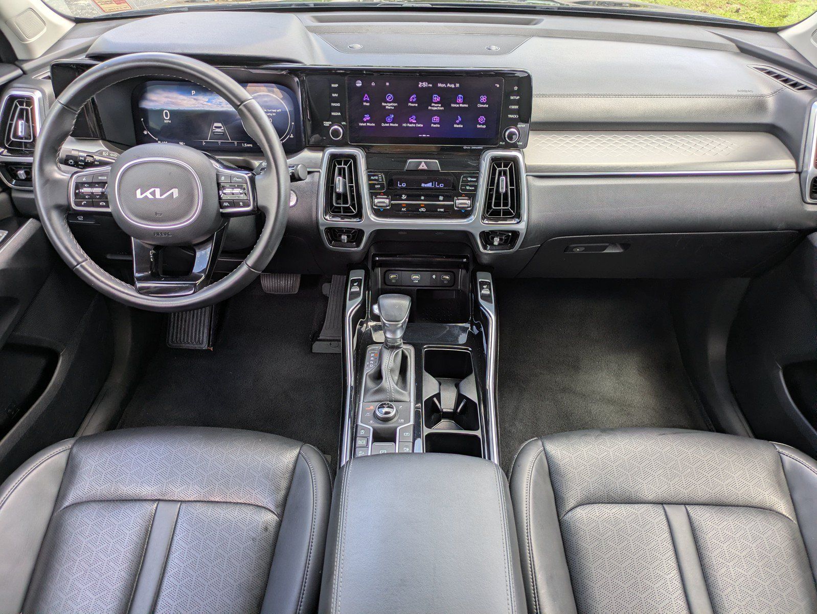 Certified 2023 Kia Sorento SX AWD/4WD image 13