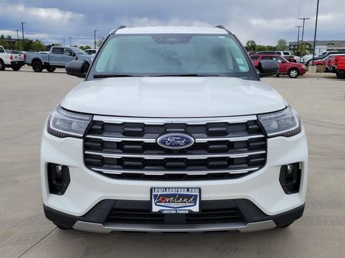 New 2026 Ford Explorer Active AWD/4WD image 8