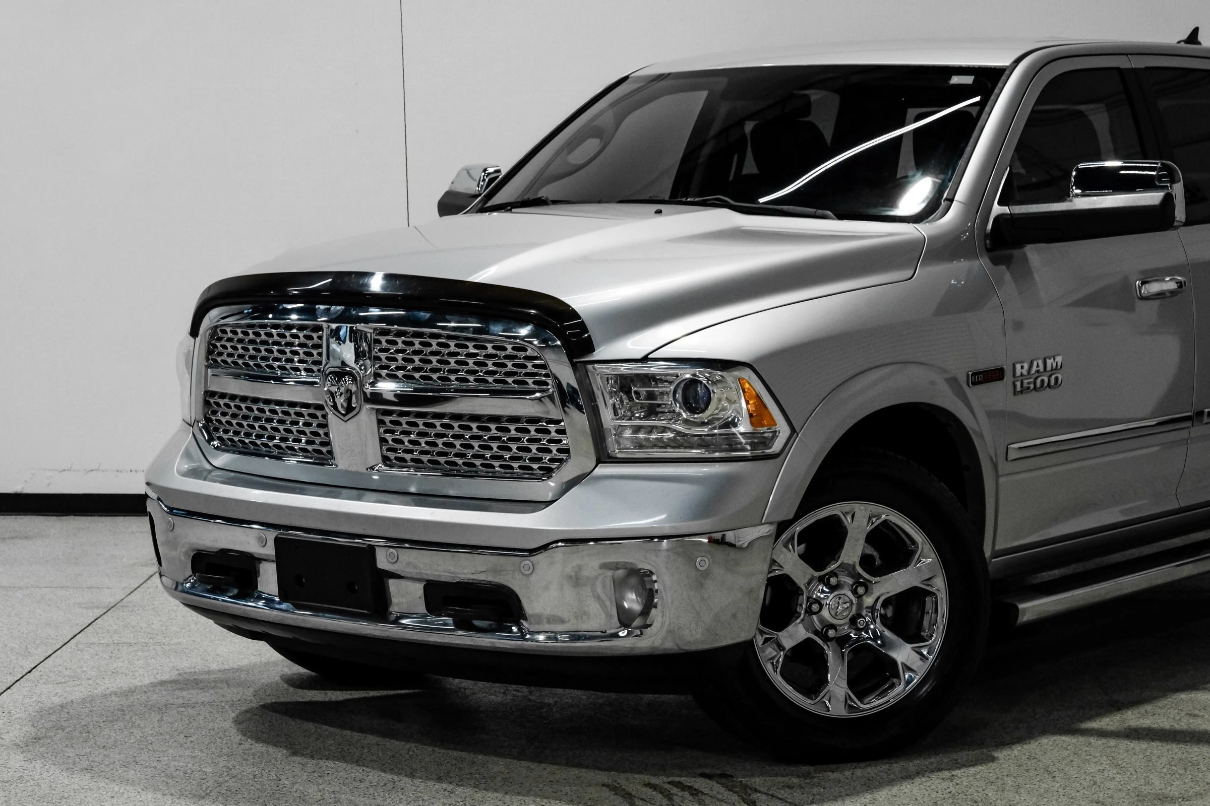 Used 2015 RAM 1500 Laramie w/ Convenience Group AWD/4WD image 12