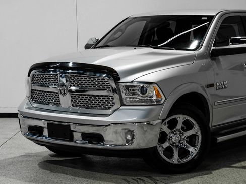 Used 2015 RAM 1500 Laramie w/ Convenience Group AWD/4WD image 12