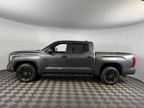 Used 2026 Toyota Tundra SR5 w/ SR5 Convenience Package AWD/4WD image 9