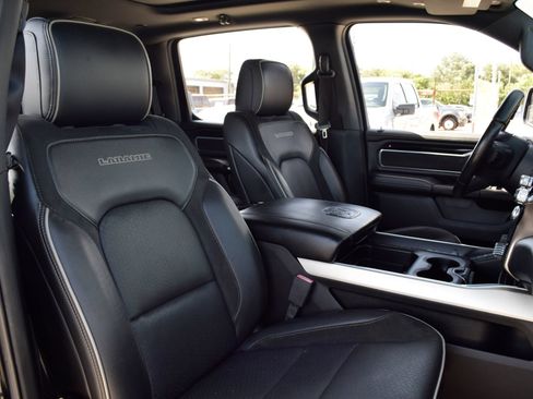 Used 2019 RAM 1500 Laramie AWD/4WD image 24