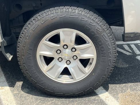 Used 2018 Chevrolet Silverado 1500 LT RWD image 5