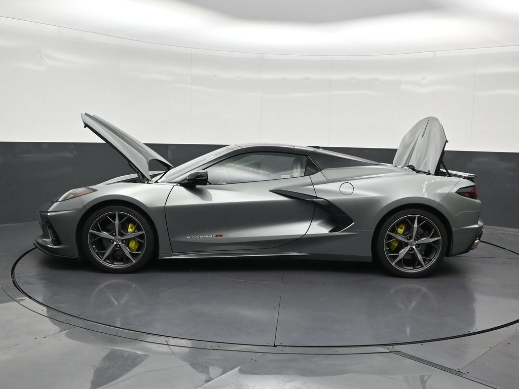 Used 2023 Chevrolet Corvette Stingray Convertible RWD image 32