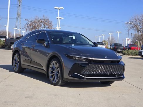 New 2026 Toyota Crown image 2