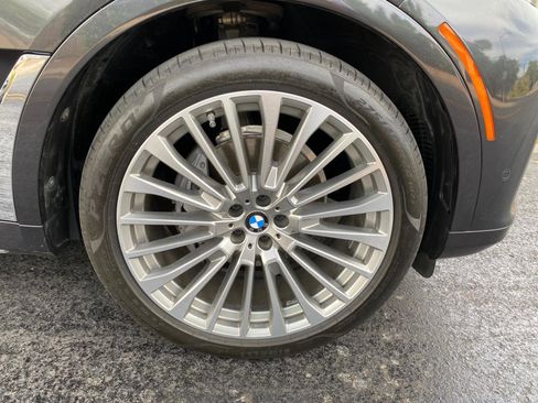 Used 2020 BMW X7 xDrive40i w/ Premium Package AWD/4WD image 23
