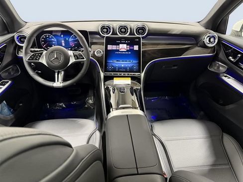 Used 2026 Mercedes-Benz GLC 300 4MATIC image 6