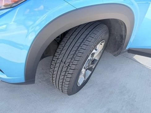 Used 2025 Chevrolet Trax LT w/ Driver Confidence Package FWD image 32
