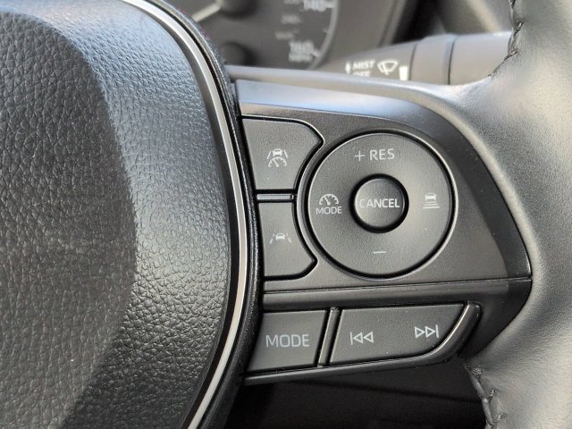 Certified 2025 Toyota Corolla SE FWD image 23