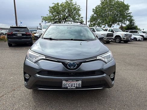 Used 2018 Toyota RAV4 Limited w/ Advanced Technology Package AWD/4WD image 2