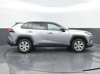 Used 2023 Toyota RAV4 LE FWD video 2