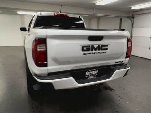 Used 2024 GMC Canyon AT4 w/ AT4 Premium Package AWD/4WD image 7