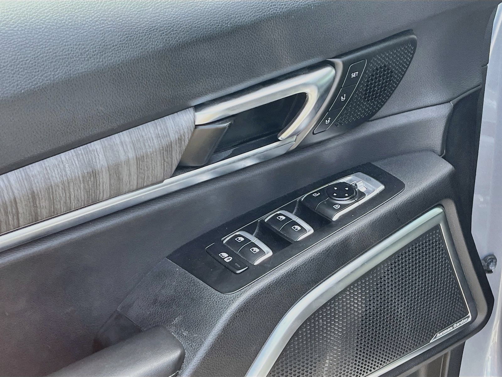 Used 2024 Kia Telluride SX FWD image 18