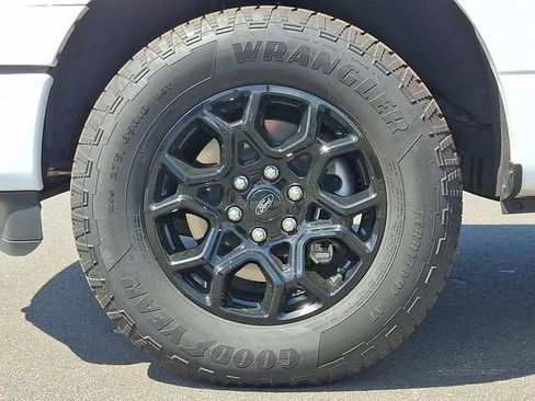 Used 2025 Ford F150 STX AWD/4WD image 8