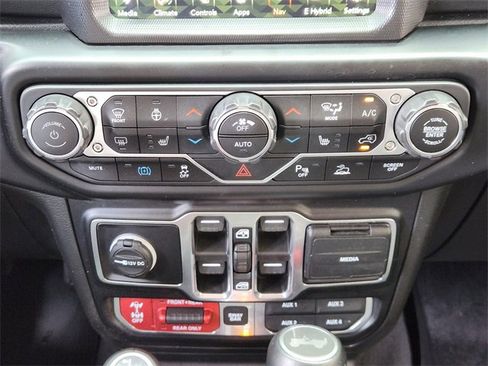 Used 2022 Jeep Wrangler Unlimited Rubicon 4xe w/ Cold Weather Group image 15