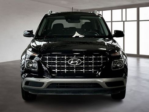 Used 2023 Hyundai Venue SEL w/ Cargo Package image 4