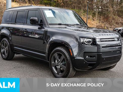 Used 2023 Land Rover Defender 110 X-Dynamic SE AWD/4WD image 4