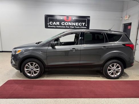 Used 2019 Ford Escape SE image 15
