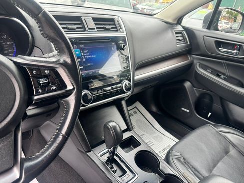 Used 2019 Subaru Outback 2.5i Limited AWD/4WD image 15
