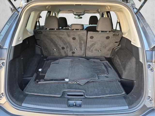 Used 2023 Nissan Rogue S AWD/4WD image 6