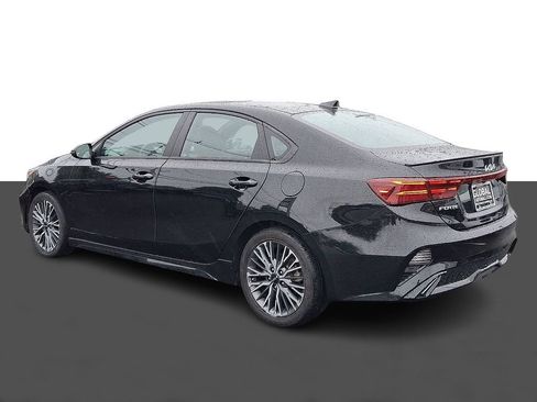 Used 2023 Kia Forte GT-Line w/ GT-Line Premium Package FWD image 4