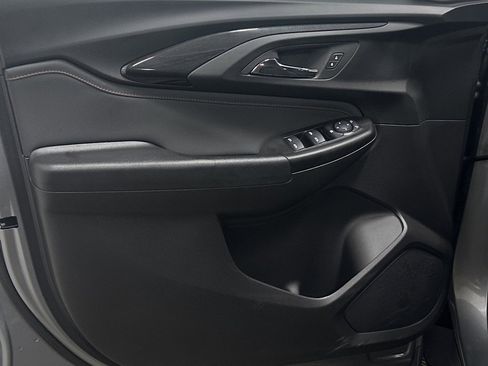 Certified 2023 Chevrolet TrailBlazer RS w/ Convenience Package image 7