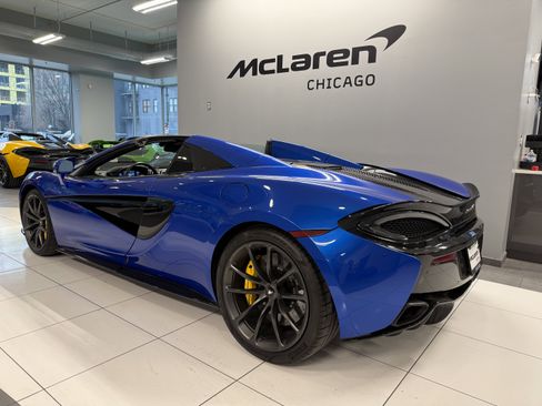 Used 2020 McLaren 570S image 2