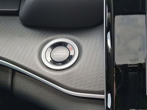 New 2025 Jeep Grand Cherokee Laredo X image 15