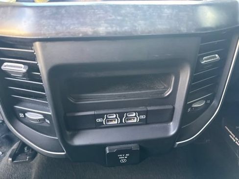 Used 2022 RAM 1500 Big Horn RWD image 24