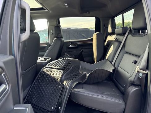Used 2025 GMC Sierra 1500 Denali w/ Denali Reserve Package AWD/4WD image 9