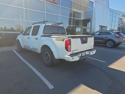 Used 2020 Nissan Frontier PRO-4X w/ Pro-4x Utility Package AWD/4WD image 8