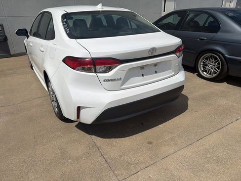 Used 2023 Toyota Corolla LE FWD image 7