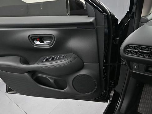 New 2026 Honda HR-V LX image 16