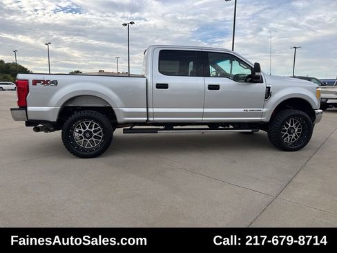 Used 2017 Ford F250 XLT w/ XLT Value Package image 26