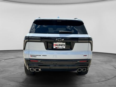 New 2026 Chevrolet Traverse RS w/ LPO, Floor Liner Package AWD/4WD image 6