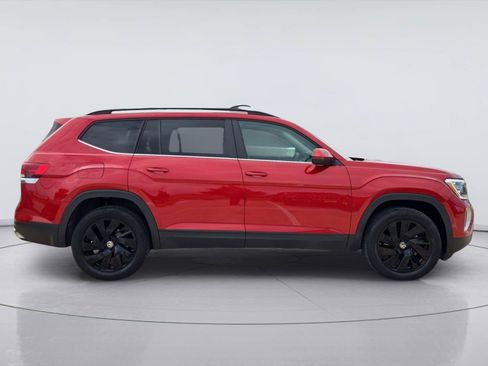 Used 2024 Volkswagen Atlas SE FWD image 6