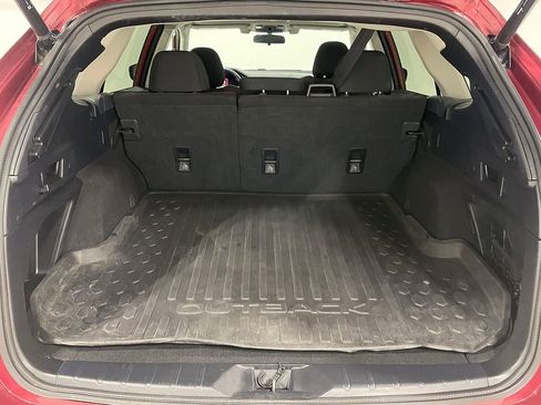 Used 2022 Subaru Outback Premium AWD/4WD image 5