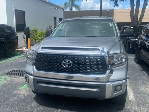 Used 2016 Toyota Tundra SR5 w/ SR5 Upgrade Package RWD image 2
