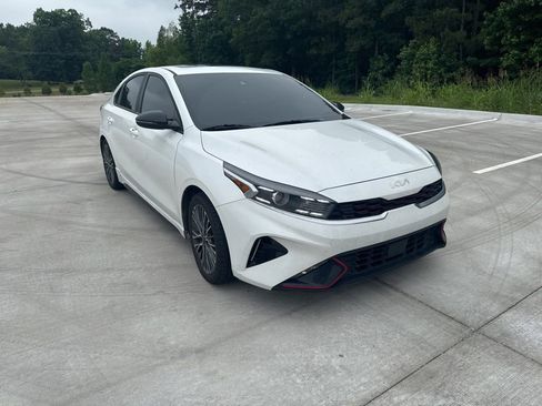 Used 2023 Kia Forte GT-Line w/ GT-Line Premium Package FWD image 7