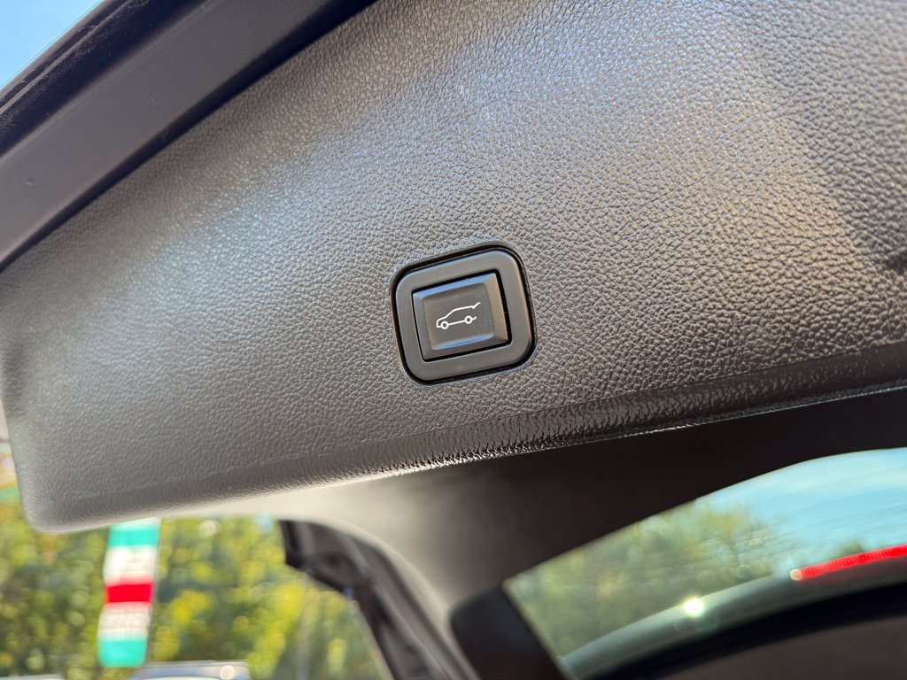 Used 2014 Cadillac SRX Luxury w/ Driver Awareness Package AWD/4WD image 21