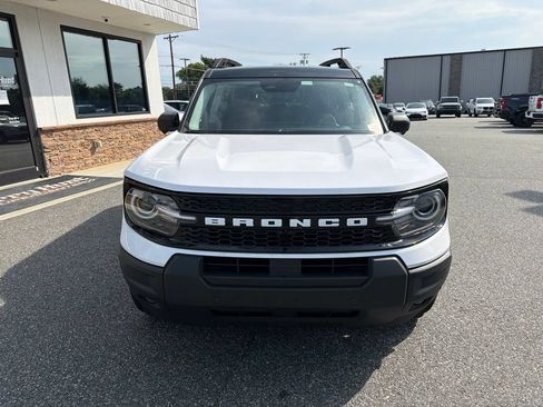 Used 2025 Ford Bronco Sport Outer Banks w/ Outer Banks Tech Package+ AWD/4WD image 12