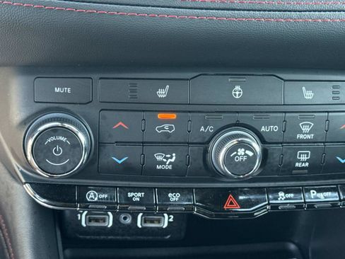 Certified 2025 Dodge Durango GT AWD/4WD image 24