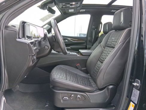 Used 2023 Cadillac Escalade ESV Sport Platinum w/ LPO, Floor Liner Package image 15