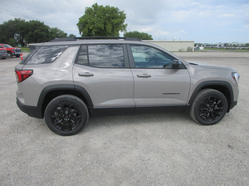 New 2027 GMC Terrain Elevation w/ Black Edition FWD image 3