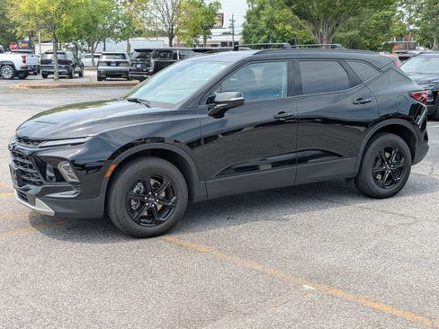 Used 2024 Chevrolet Blazer LT w/ Midnight/Sport Edition FWD image 8